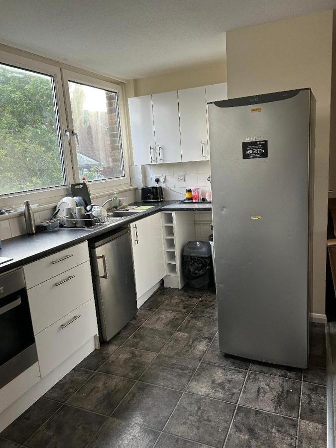 Professional House Appartement Gravesend Buitenkant foto