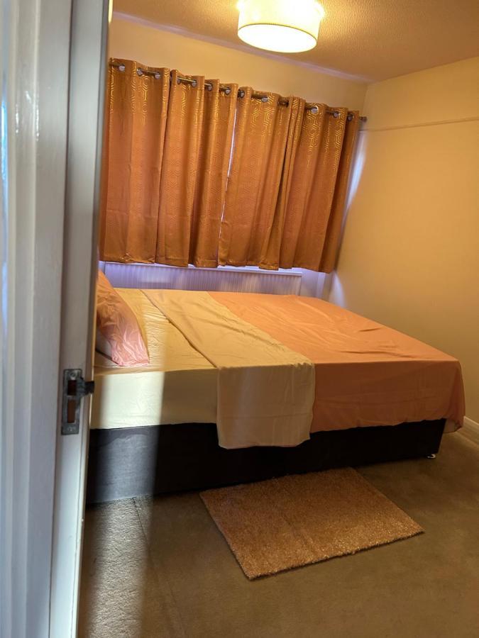 Professional House Appartement Gravesend Buitenkant foto