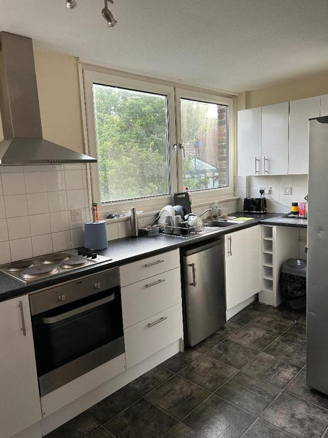 Professional House Appartement Gravesend Buitenkant foto
