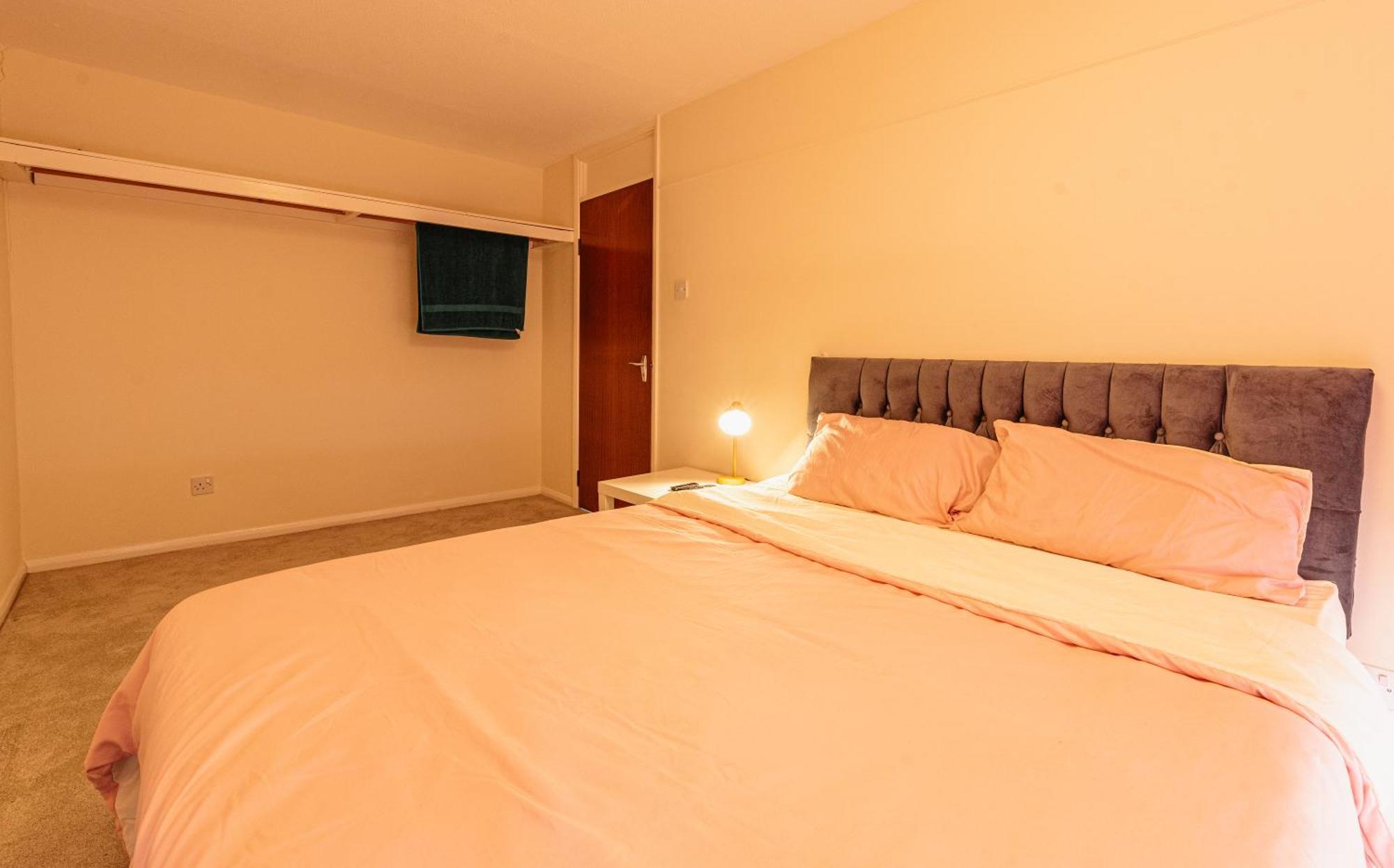 Professional House Appartement Gravesend Buitenkant foto
